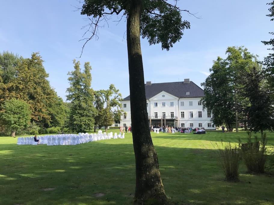 Stilvolles Reetdachhaus Coastline An Der Ostsee Groß Schwansee 외부 사진